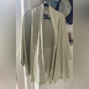 Oska Women's light  Sage Green cape